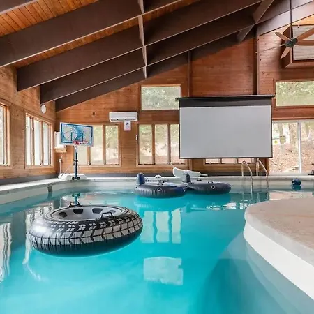 Poconos Pool Paradise-3